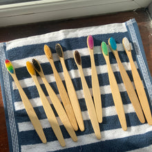 Load image into Gallery viewer, Bamboo Toothbrushes - Non plastic and great to use (10 Pack)
