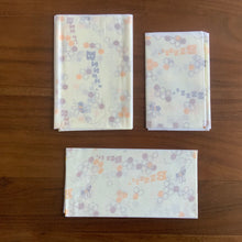 Load image into Gallery viewer, Beeswax Wraps - Re-usable, biodegradable and stylish (3 Pack)
